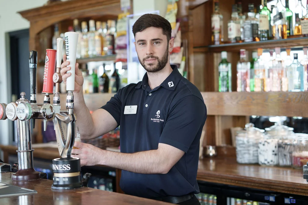 batchworth-park-golf-club-bar-staff